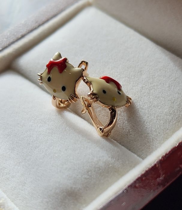 Детские золотые  серьги 585 пр