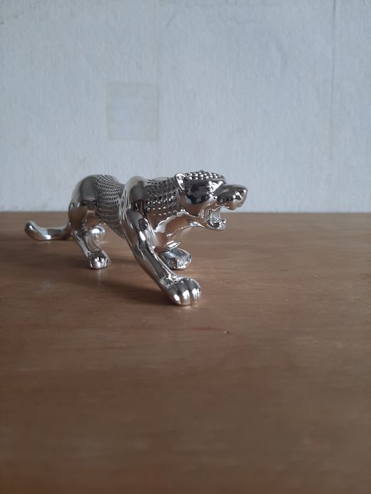 Статуэтки разные