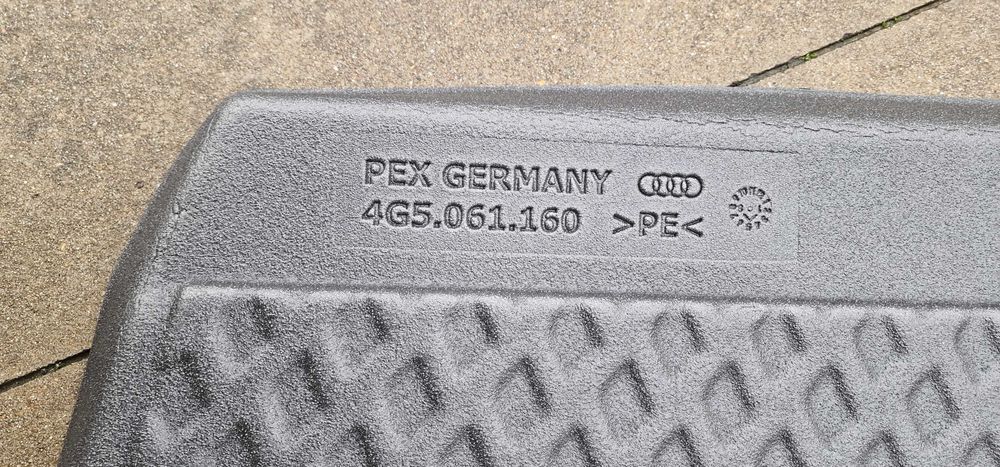 Audi A6 2012-18/C8 stelka bagajnik