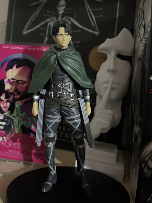 продам аниме фигурки