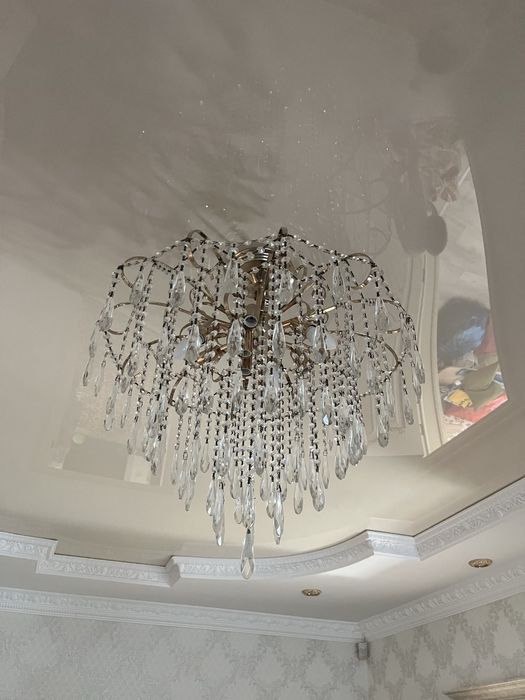 Продам люстру 2шт