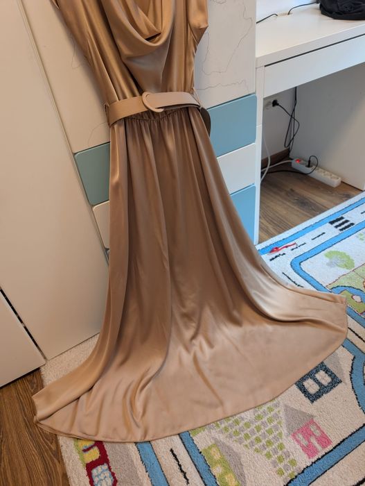 Rochie de seară aurie