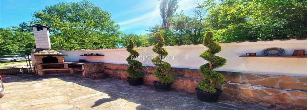 Дава се под наем Къща в с. Арбанаси, Област Велико Търново - 200 кв.м за 750 € - Снимка #2