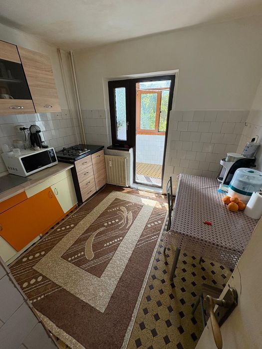 Proprietar - Negociabil, 2 deco, etaj 1, bloc 1984, IPJ Dolj