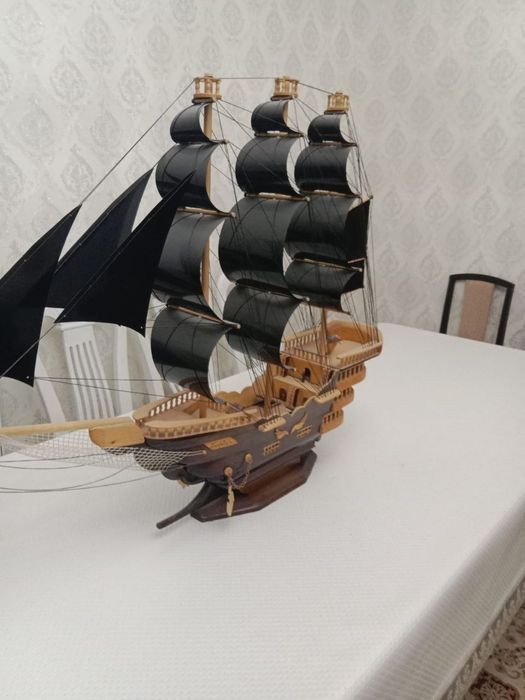 Продаю сувенир Корабль