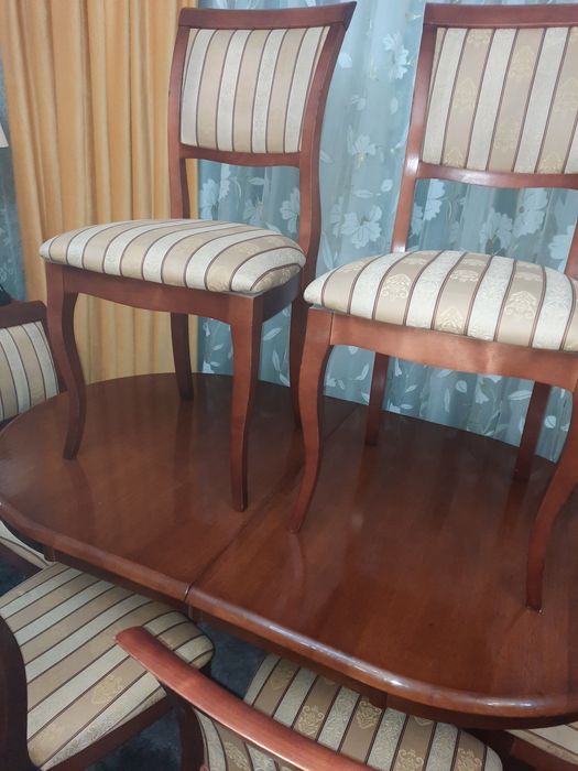 Стулья почти новые 6шт