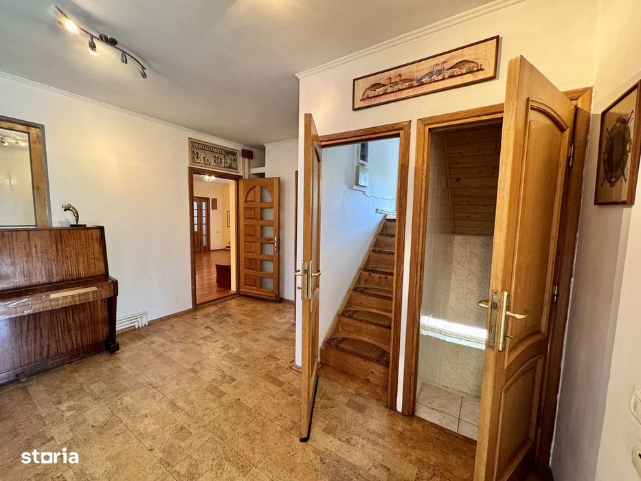 Casa / Vila Snagov, 1490Mp De Teren + Garaj Si Garsoniera