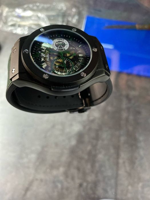 Часы hublot кварцевый