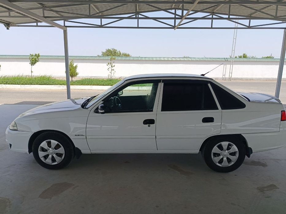 Срочно машина сотилади