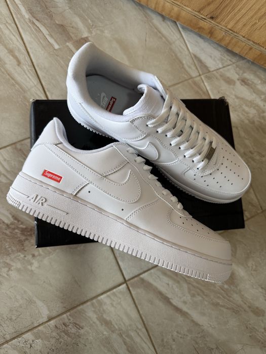 Nike Air Force 1 x Supreme White