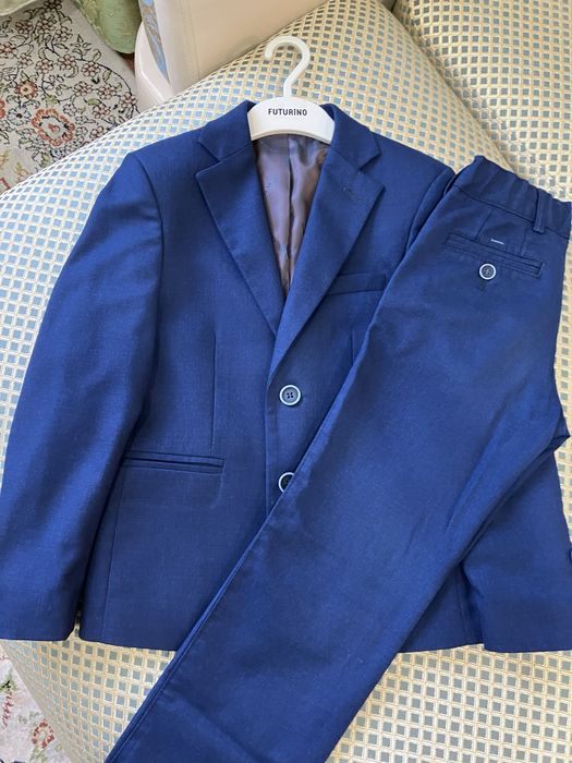 Продам школьный костюм!