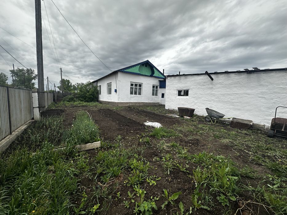 Продам дом вдвухквартирном доме