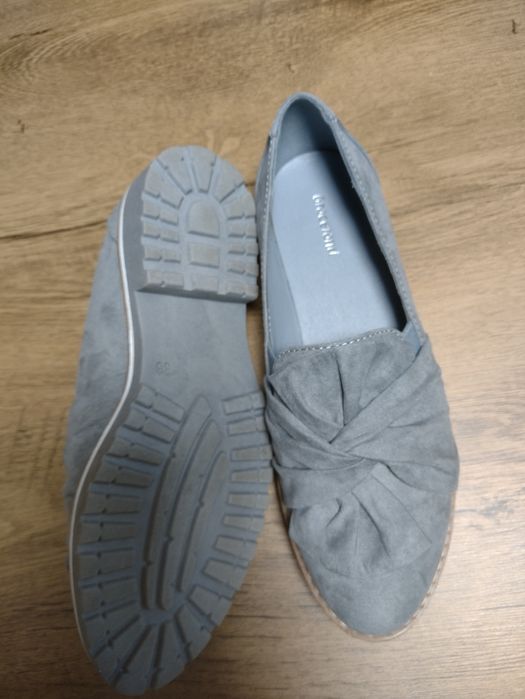 Дамски обувки 36 номер ЧИСТО НОВИ!