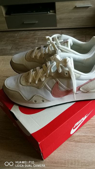 Vind încălțăminte sport Nike