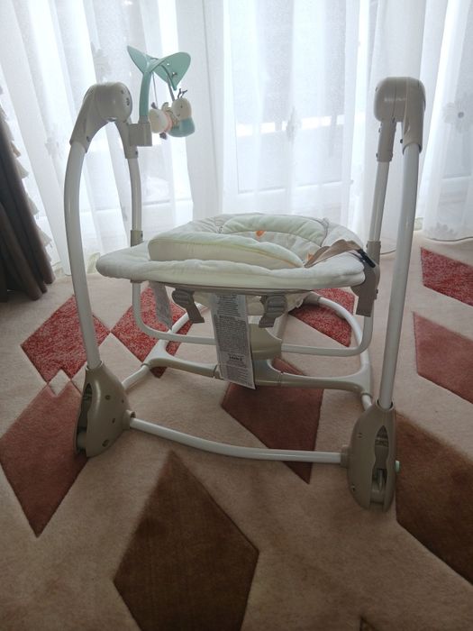 Vând balansoar bebe