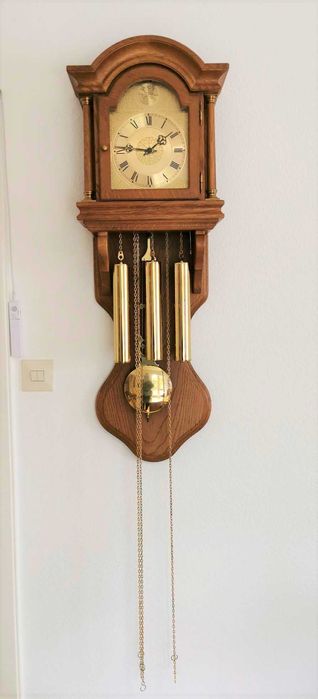 Ceas de perete cu pendul