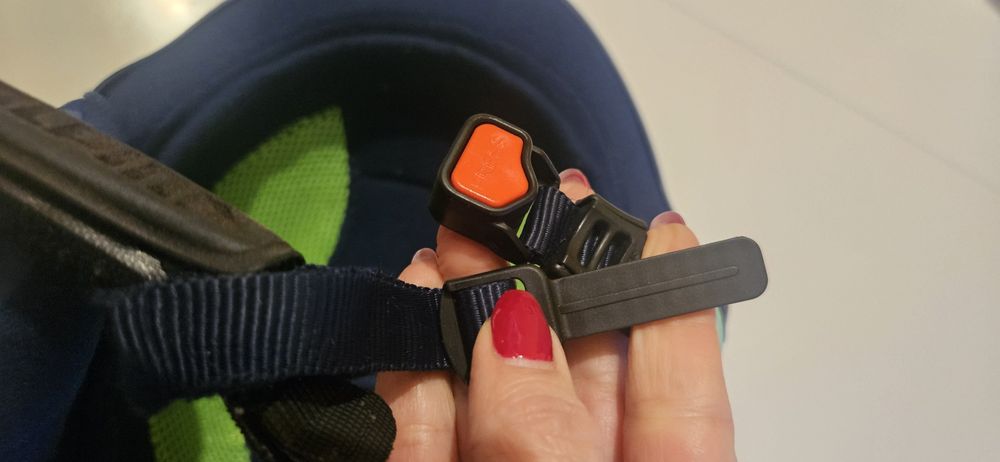 Ски каска Алпина, ски очила Stuf