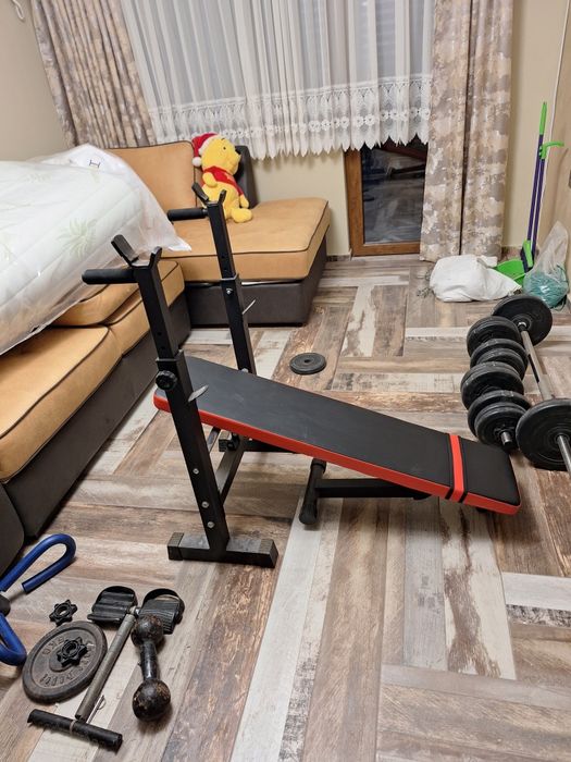 Сгъваема лежанка с регулиране на височината и ъгала