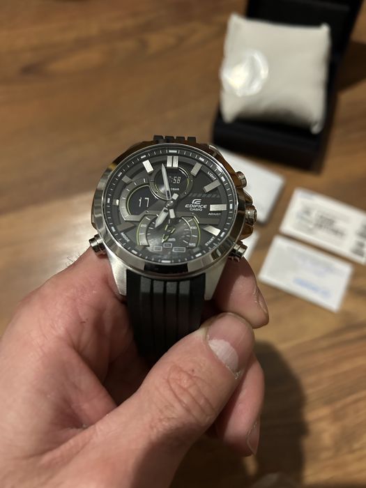 Часовник Casio Edifice 5686
