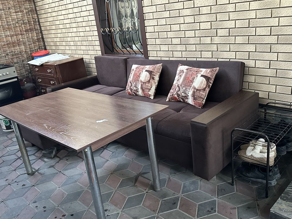 Продаётся диван