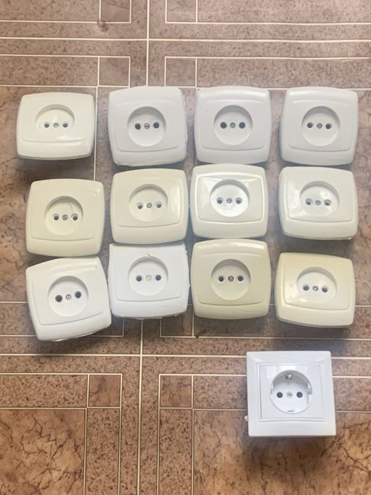 Розетки выключатели