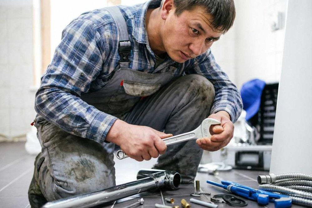 Сантехник выезд недорого \ Услуги сантехника прочистка \ Монтаж труб
