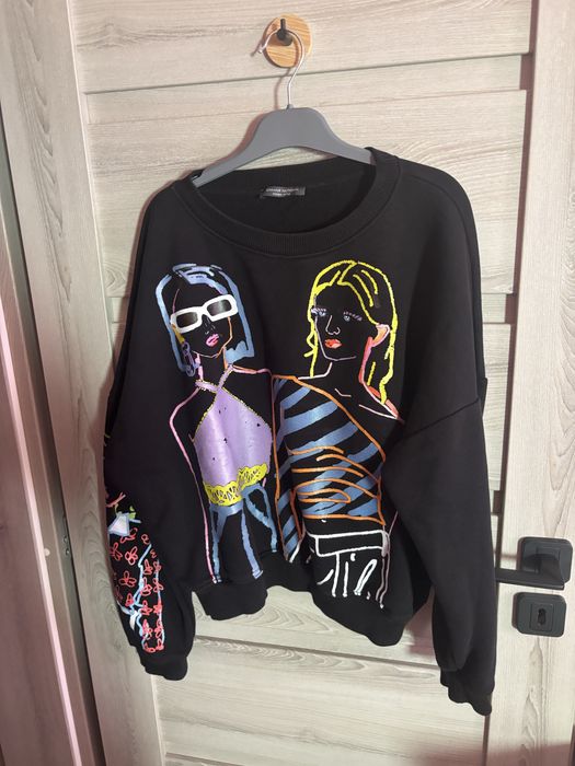 Цветен и моден суичър