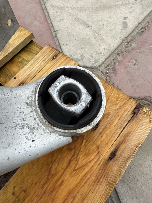 Балка на бмв е39