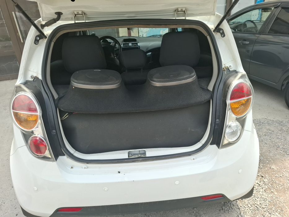 Spark chevrolet 2011