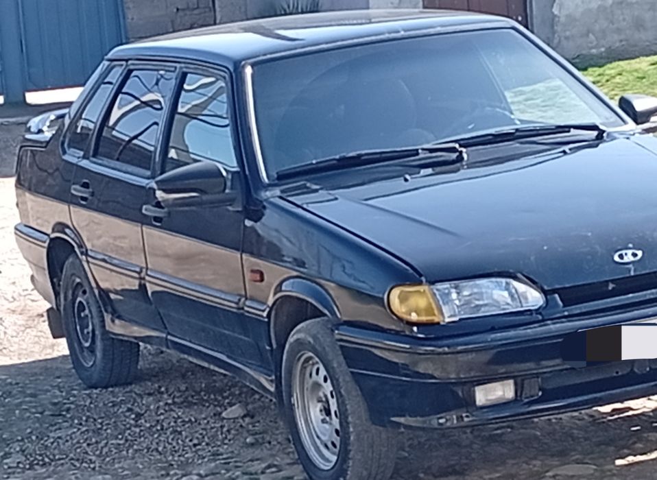 Lada 2115 sotiladi