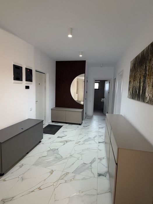 Inchiriez apartamente 3 camere bloc nou