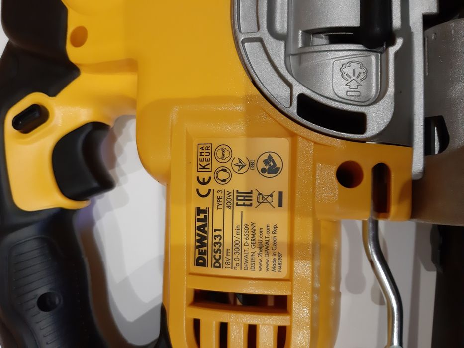 DeWALT DCS331N Прободен трион, Зеге