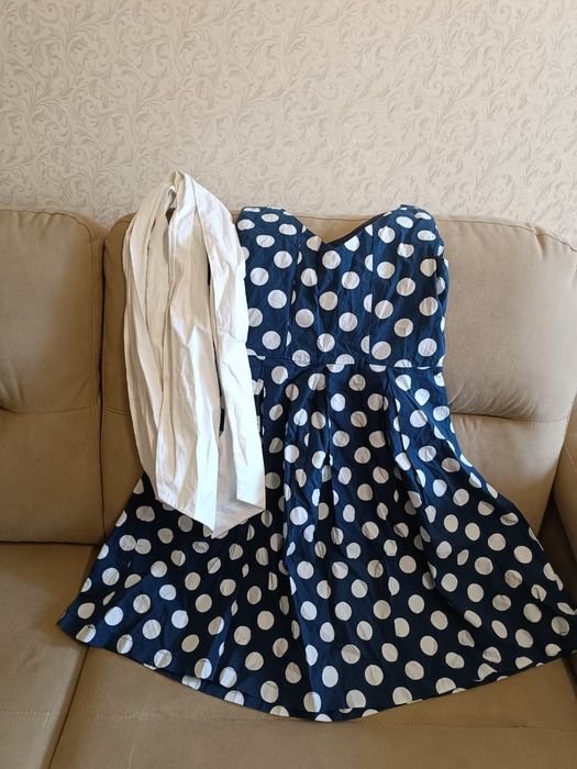 Продам платья повседневные.