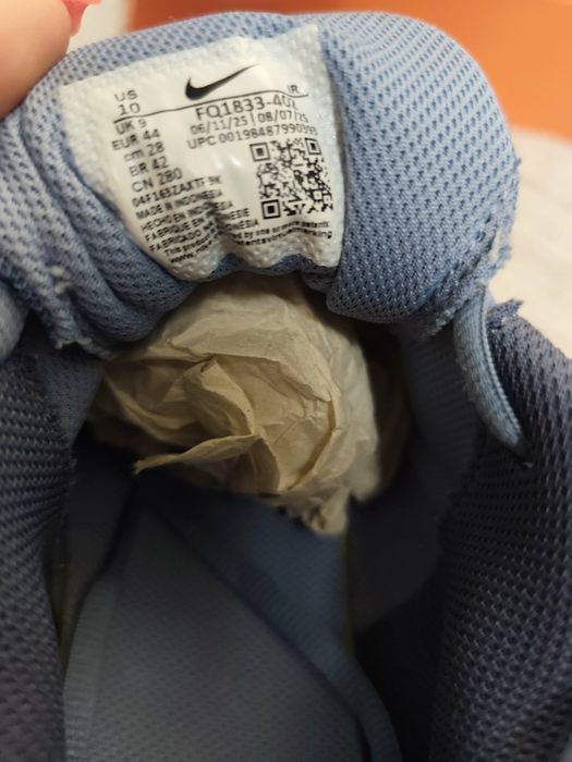 Маратонки NIKE 44номер