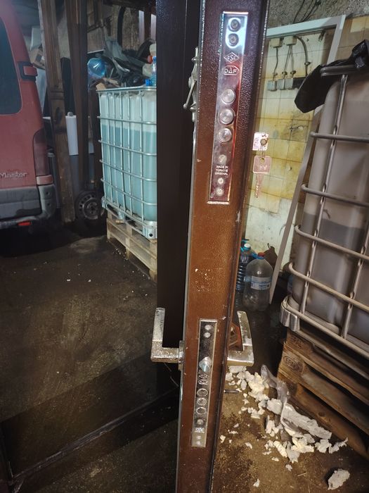 Входна врата за къща Т712 цвят Африка