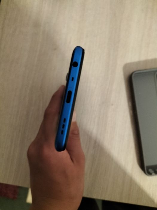 Продаётся телефон оппо а55