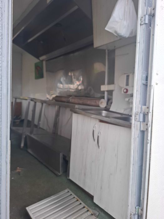 Каравана за бързо хранене