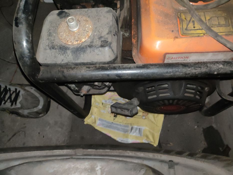 Продам генератор бензиновый