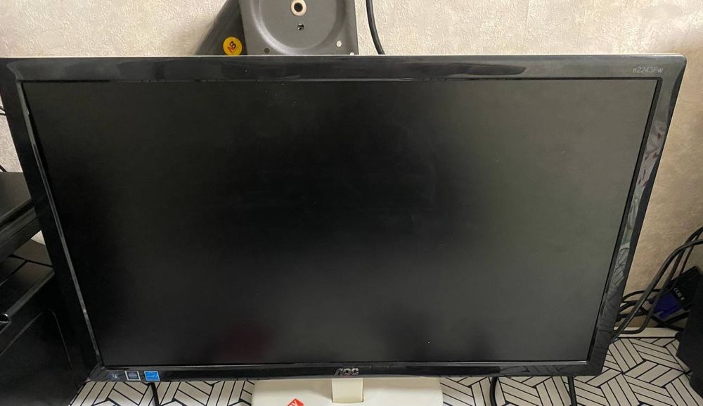 Монитор AOC Full HD в отличном состоянии