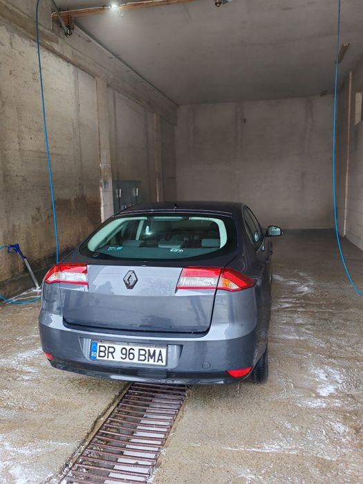 Vând Renault laguna 3 1.5 dci 2011 preț negociabil