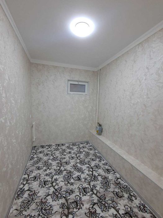 Фрунзиский KIUF 4 қаватда 2 хонали квартира сотилади.ID: 1555