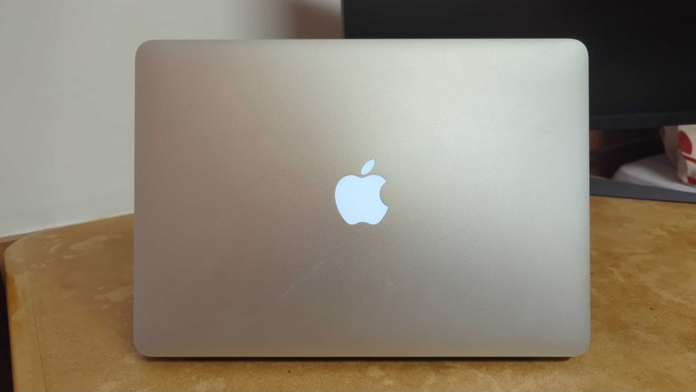 MacBook Air 13" Early 2015, A1466