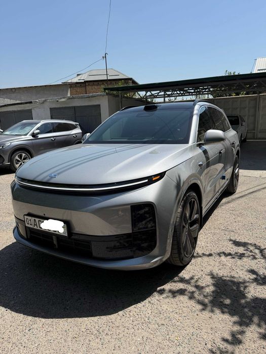Lixiang L6 MAX в отличном состоянии полноценная комплектация
