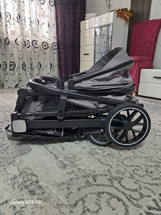 Продам коляску в хорошем состоянии