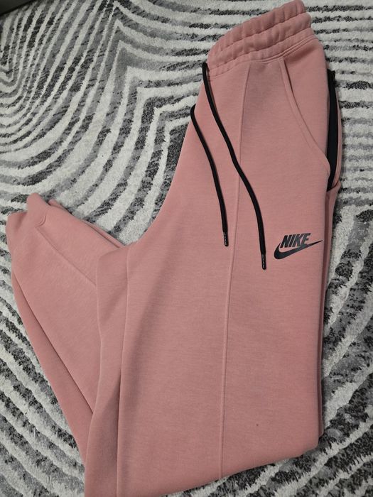 Екип Nike tech fleece размер ХС