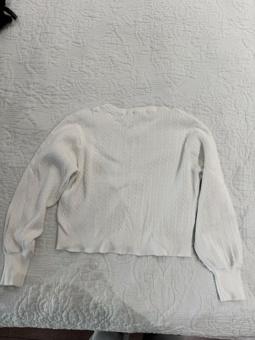 Пуловер Sandro в бяло