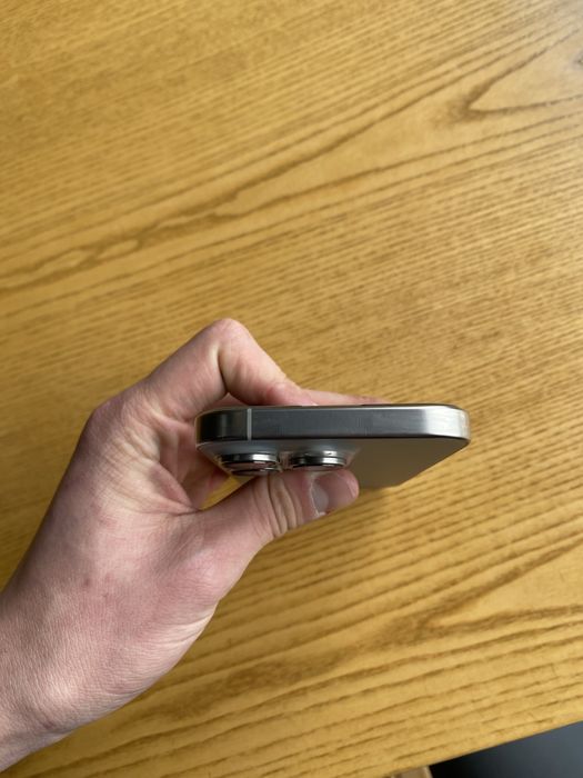 Продается apple iphone 16 pro