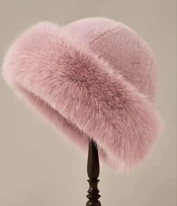 Зимни шапки, чисто нови