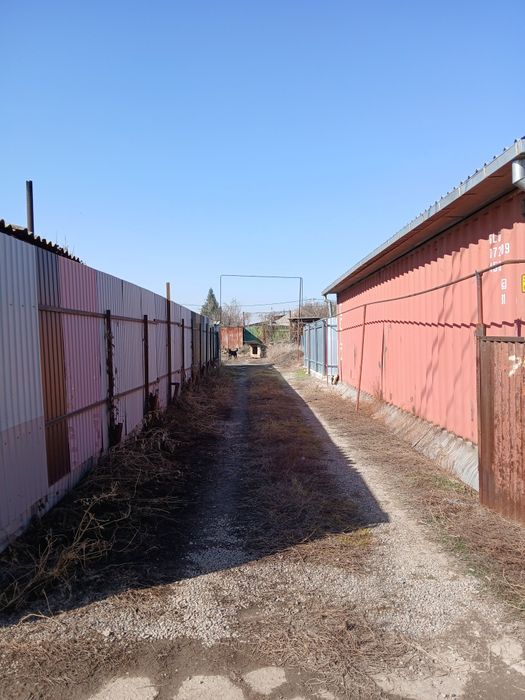 Продам пол  дома в бурундае