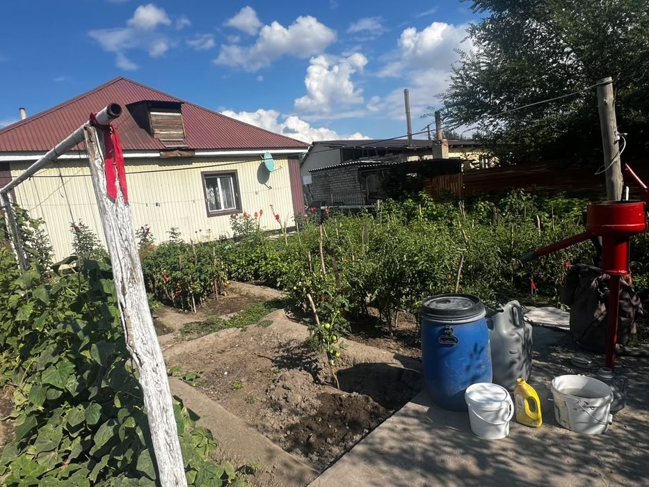 Продам дом правый восточный развилка.